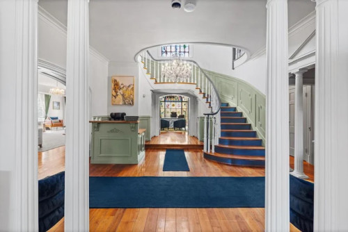 Residential Premium Image