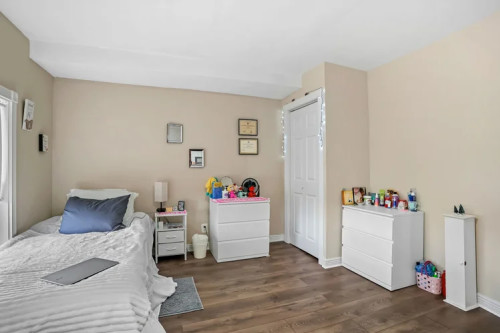 Residential Premium Main Image