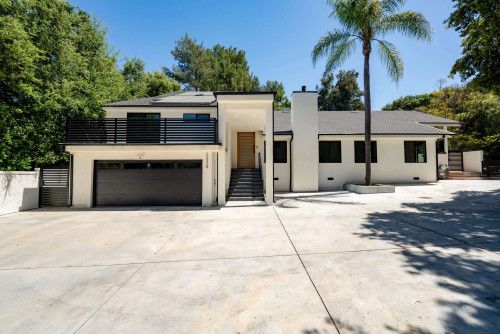 Residential Premium Image