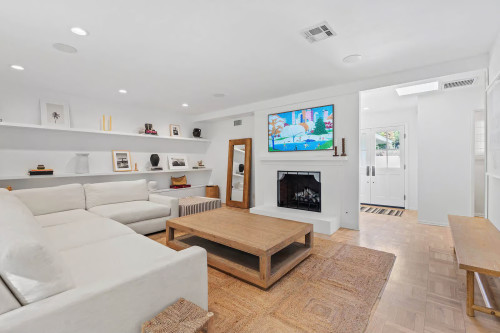 Residential Premium Image