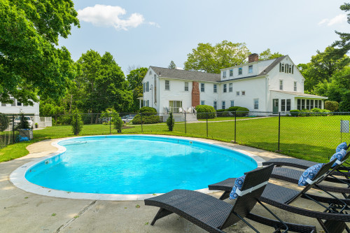 Residential Premium Image