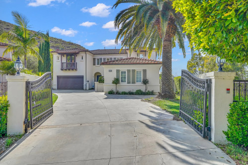 Residential Premium Image