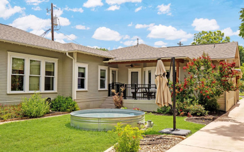 Residential Premium Main Image