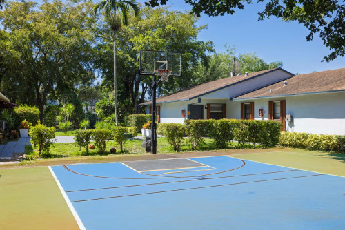 Residential Premium Image