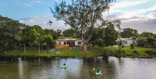 Residential Premium Image