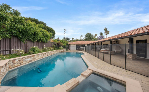 Residential Premium Image