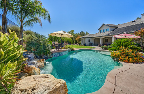 Residential Premium Image