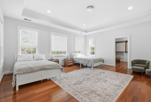 Residential Premium Image