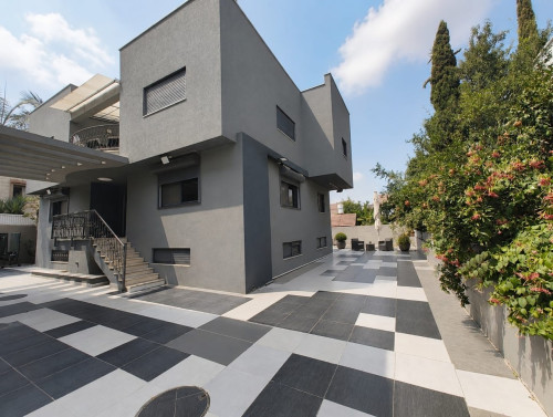 Residential Premium Main Image