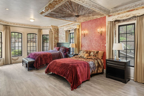 Residential Premium Image