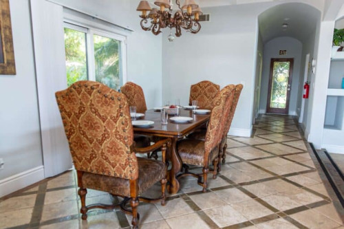 Residential Premium Image