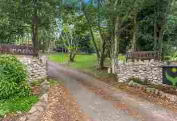 Gunnebah Addiction Retreat - Photo 1
