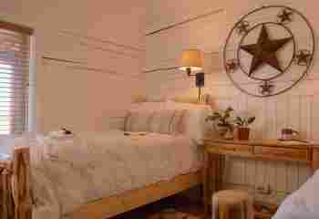 The Ranch at the Raleigh House - Photo 2