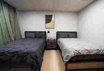 Endeavor House - Photo 2