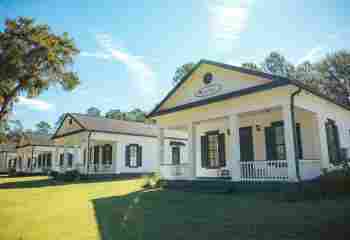 Honey Lake Clinic photo 4 of 5