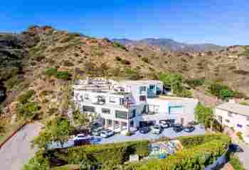 Rise in Malibu - Photo 2