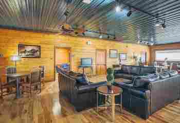 The Ranch at the Raleigh House - Photo 4