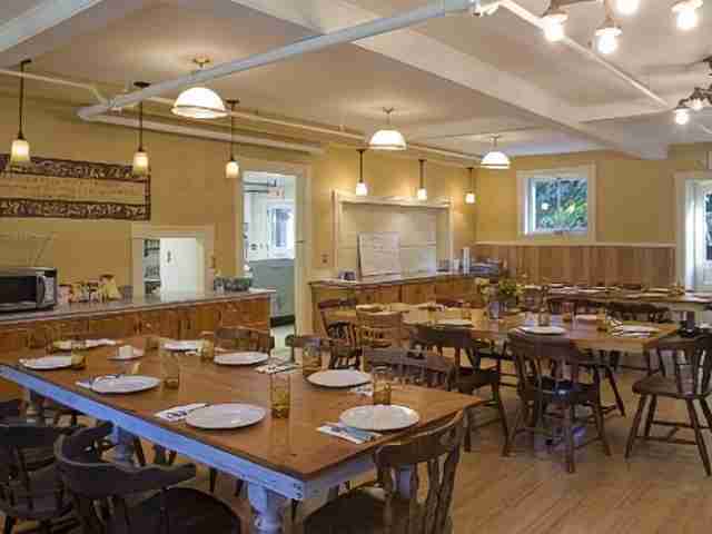 Farnum North - Webster Place