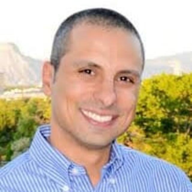 Dr. Ergi O. Gumusaneli