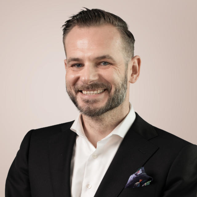 Dr. Konrad Olszewski