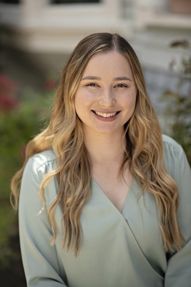 Hannah Wright, MA, APCC