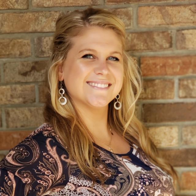 Lindsay Smutney, MA, LPC-IT