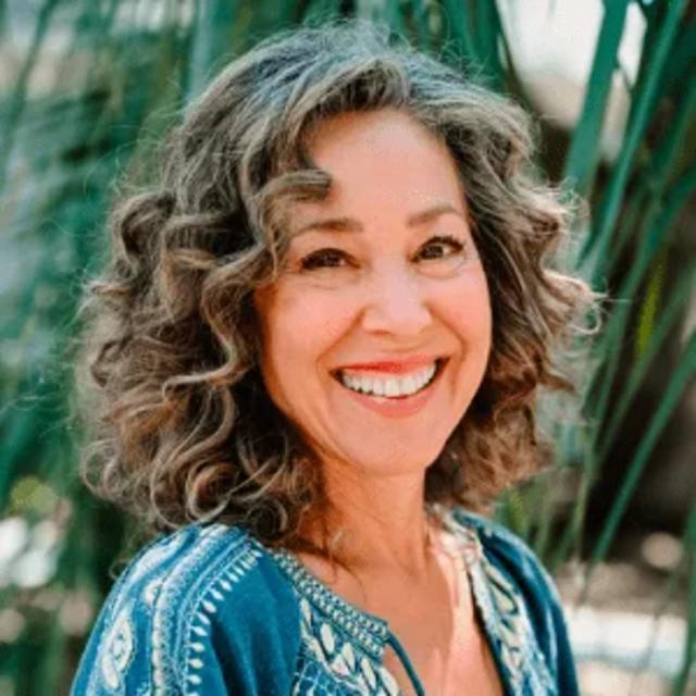 Lora Solomon
