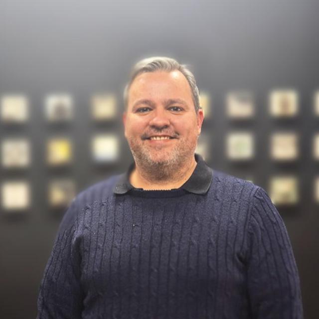 Dr. Ryan Keet