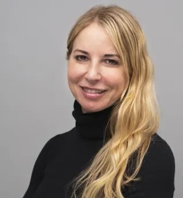 Amanda Fialk