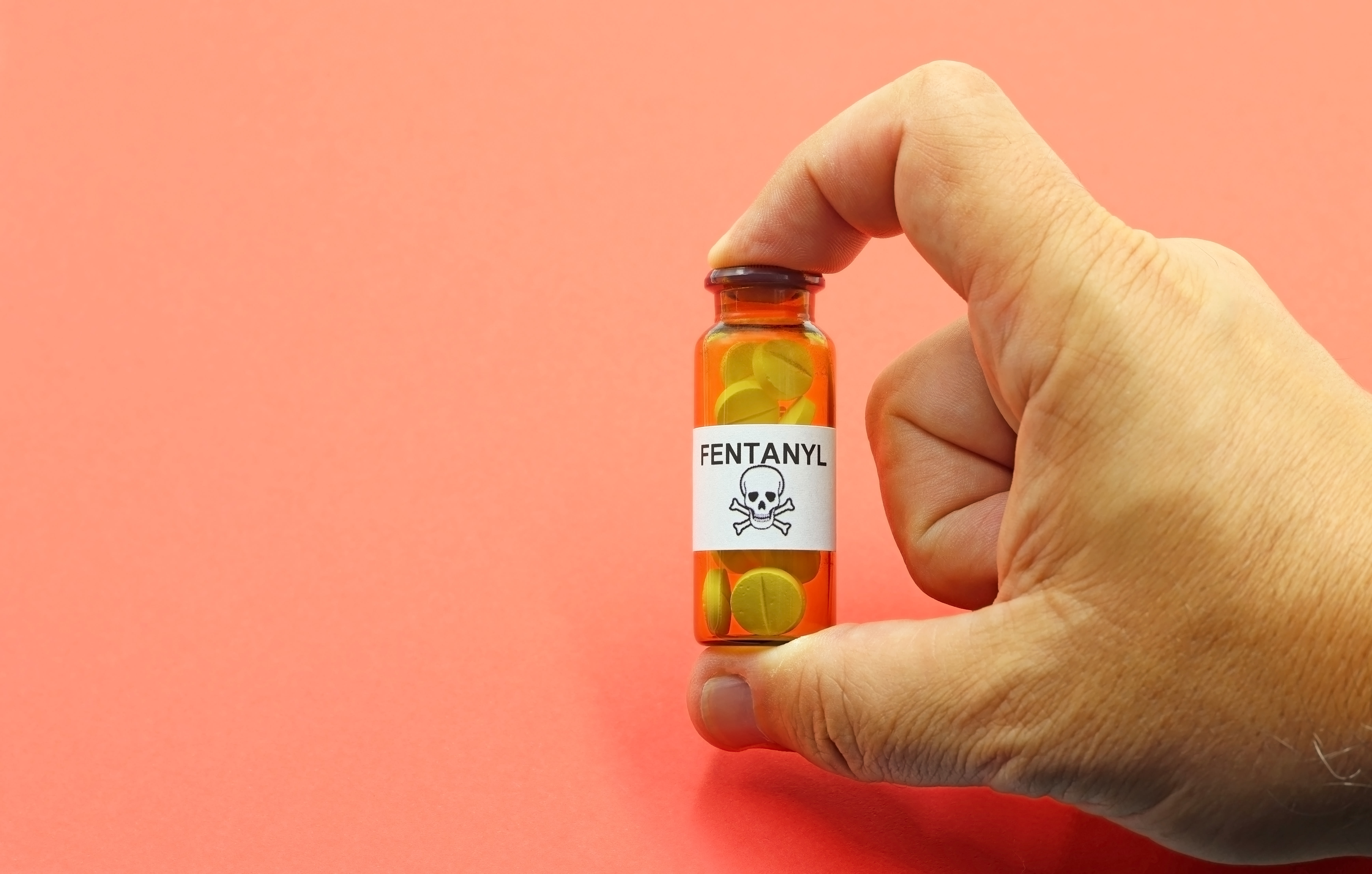 Fentanyl Use and Addiction: Risks and Symptoms