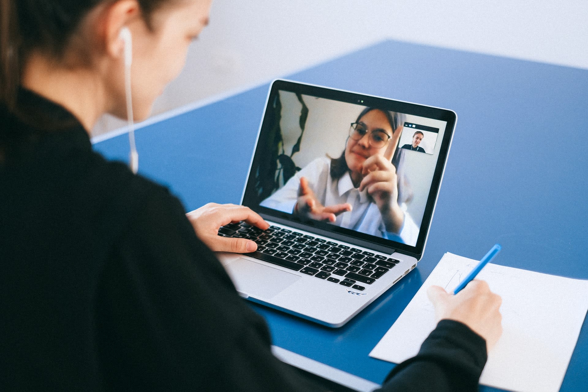 How Does Online Aftercare Work?