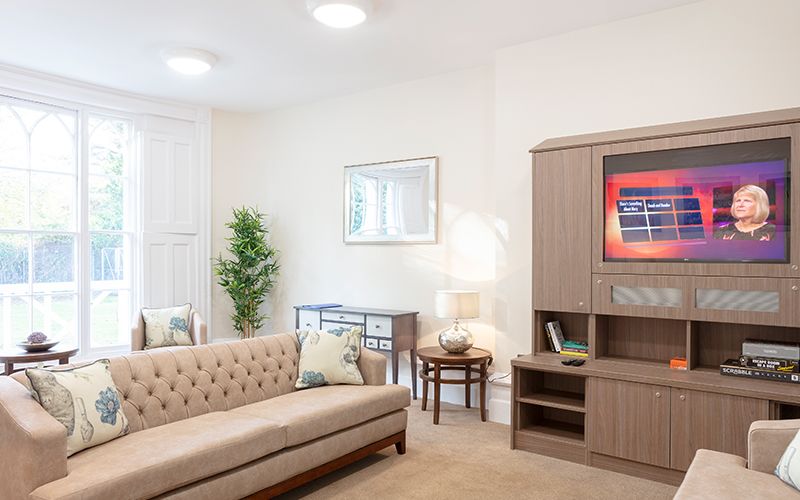 Priory Hospital Ticehurst House Rehab Center in United Kingdom