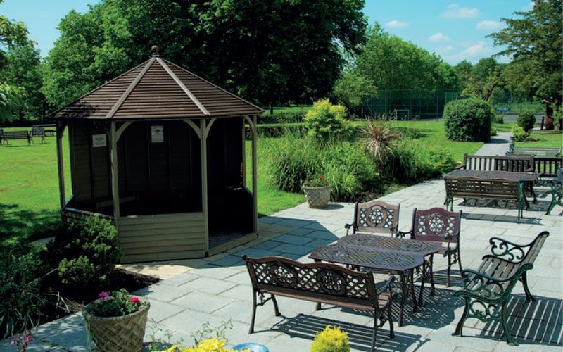 The Priory Hospital Woking Rehab Center in Surrey