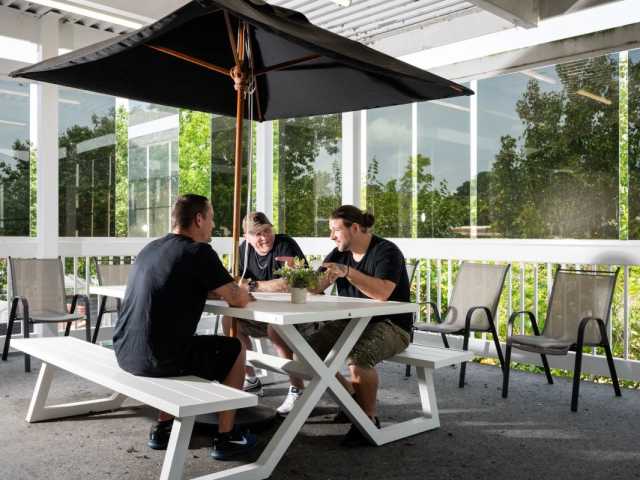 Stay Encouraged & Sober with Fellow Alumni