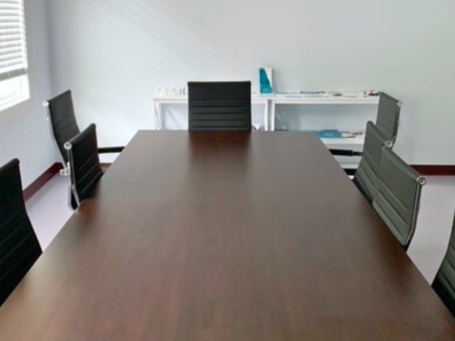 Find Belonging in Specialized Group Therapy