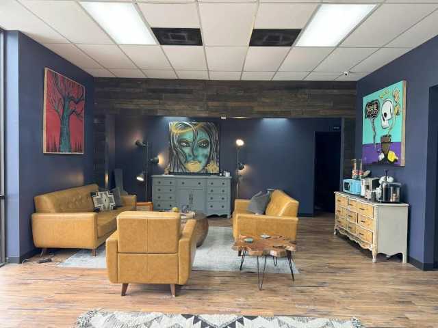 Join a Supportive & Healthy Community