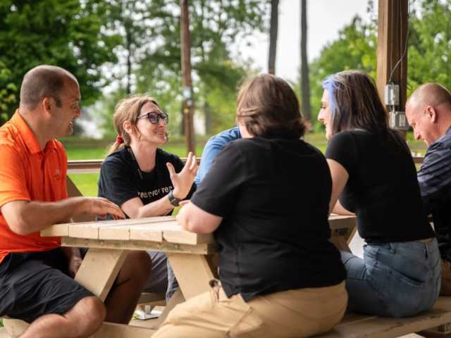 Stay Encouraged & Sober with Fellow Alumni