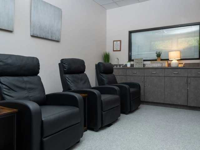 Withdraw Safely & Comfortably with Inpatient Detox