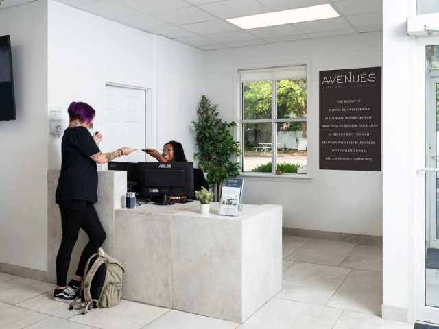 Withdraw Safely & Comfortably with Inpatient Detox