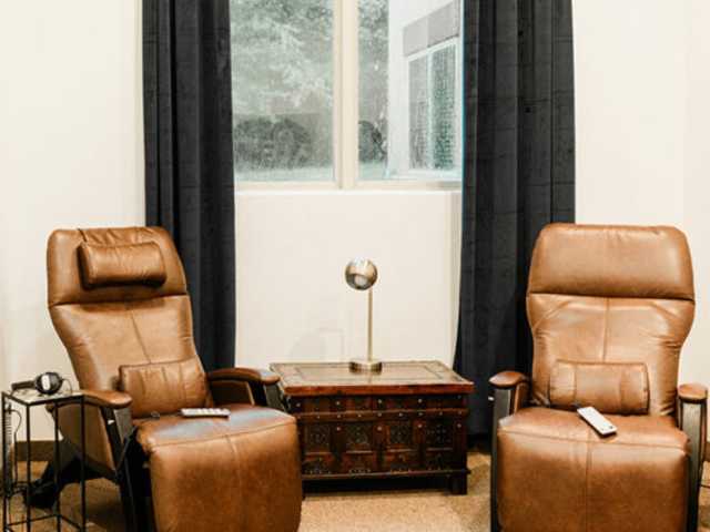 Open Up in Gender-Specific Groups