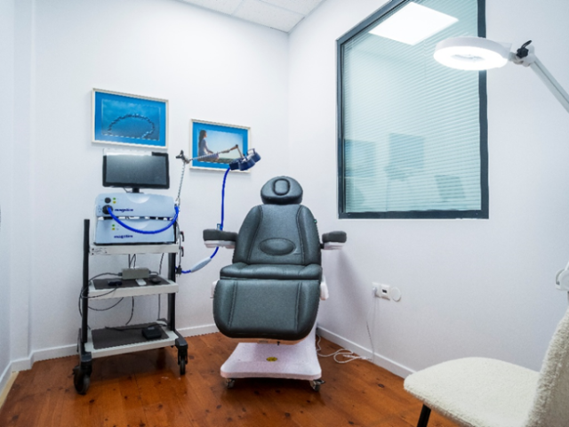 Blend Hands-on and Medical Approaches