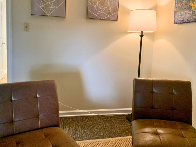 Find Belonging in Specialized Group Therapy