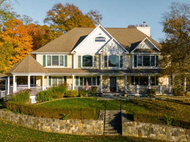 Thrive beyond Treatment in Transitional Living