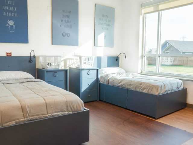 Stay Encouraged & Sober with Fellow Alumni