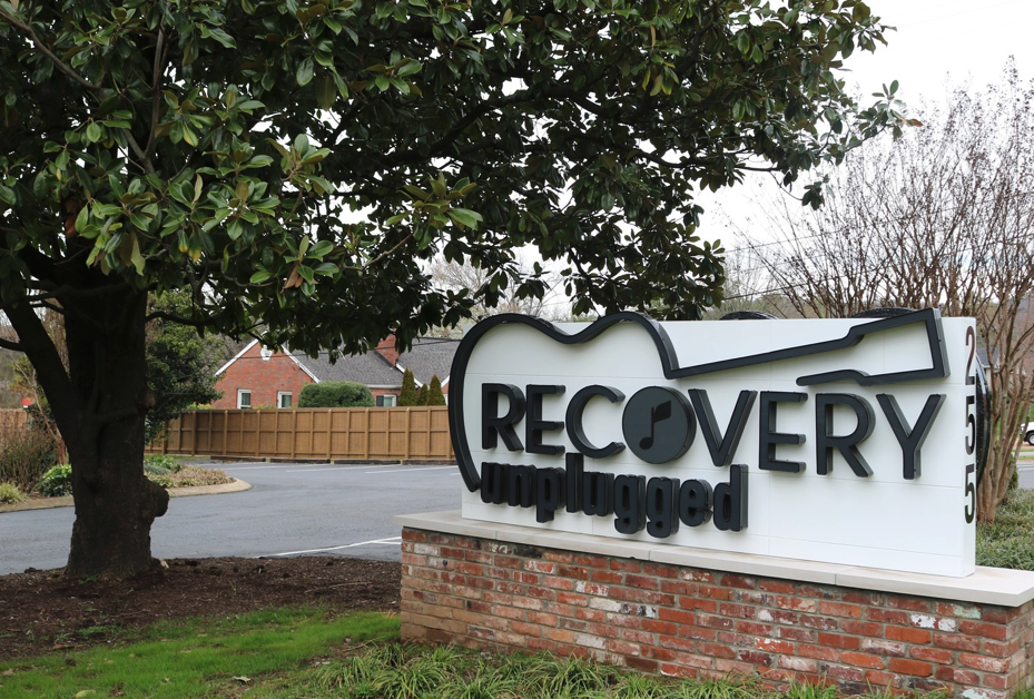 Recovery Unplugged Tennessee Drug & Alcohol Rehab Nashville Recovery Unplugged Nashville: Insurance, Amenities & Photos (Brentwood