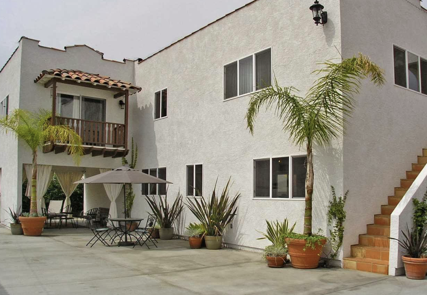 La Fuente Hollywood Treatment Center facility