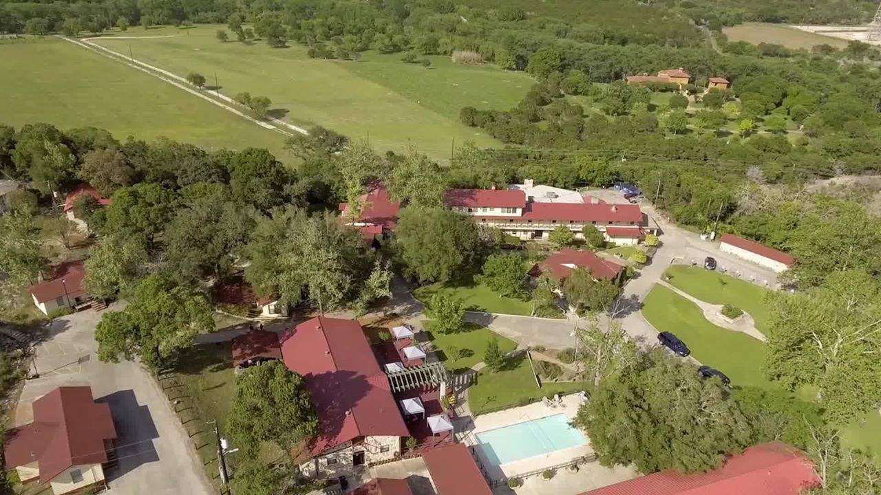 La Hacienda facility photo 2