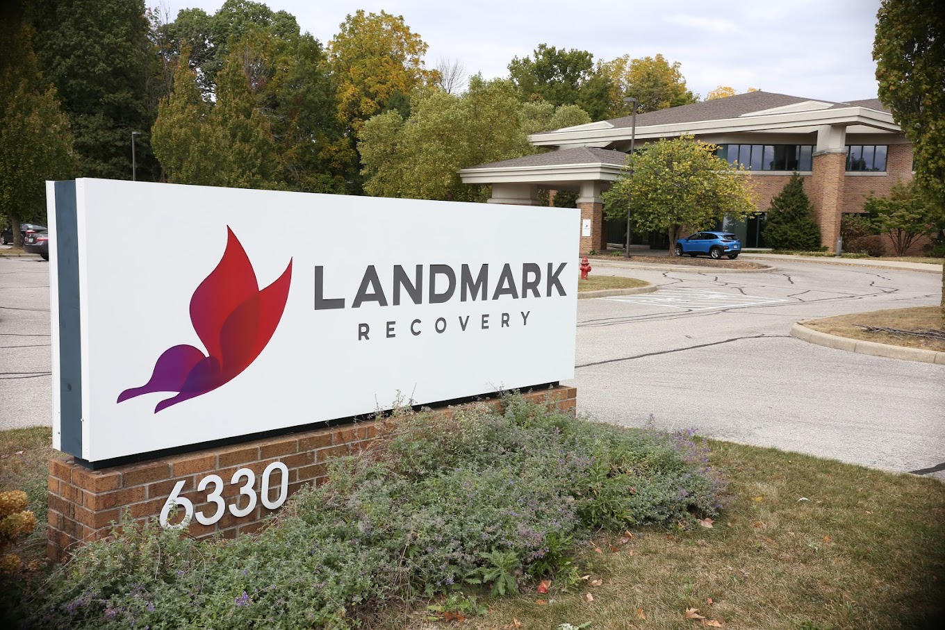 Landmark Recovery Indianapolis Treatment Options, Amenities & Photos