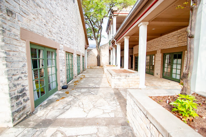 Pathlight Mood & Anxiety Round Rock facility photo 2