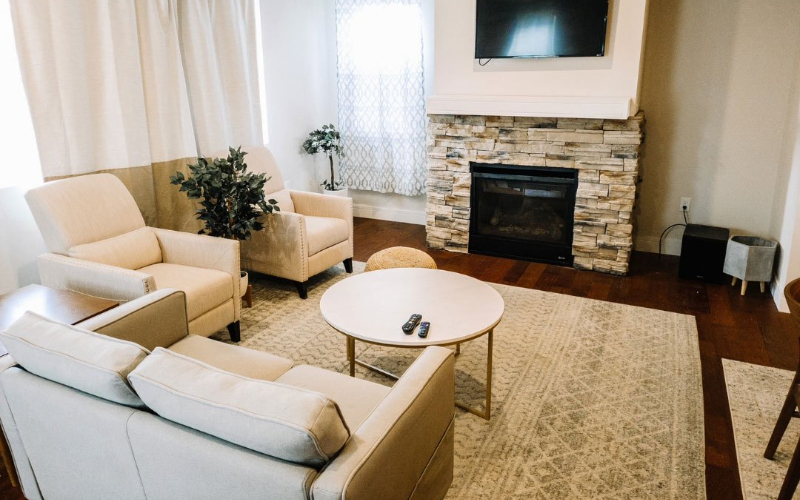 Kathy Ireland RecoveryUniontown Treatment Options, Amenities & Photos